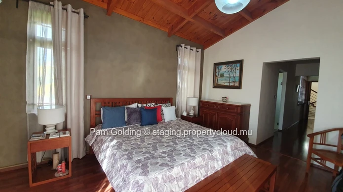 Designer house in a known Morcellement in Albion