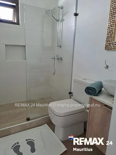 New Furnished Apartment with Private Rooftop in Green Creek
