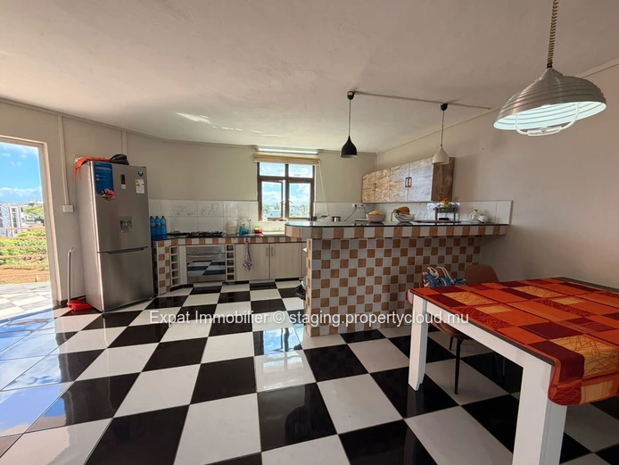 2-bedroom flat to rent, 5 minutes from the beach – Trou aux Biches