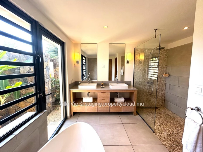 Rivière Noire - Villa Deluxe, haut-de-gamme de 3 chambres avec piscine