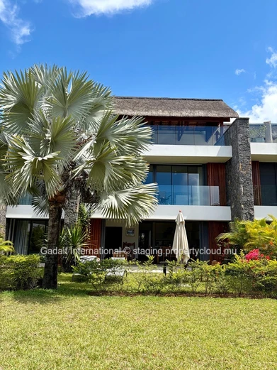 Pereybere Holiday Apartment – Beach Access, Pool & Security