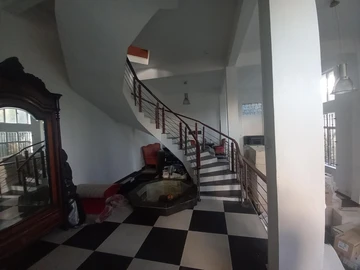 Maison de 6 Chambres