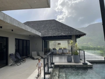 5 Bedroom Villa