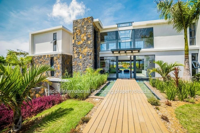 Mauritius Luxury Villa at Anahita – Beachfront Perfection with Golf and Privacy