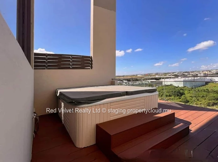 Penthouse for Rent in Sodnac | 4 Bedrooms | Large Terrace with Jacuzzi