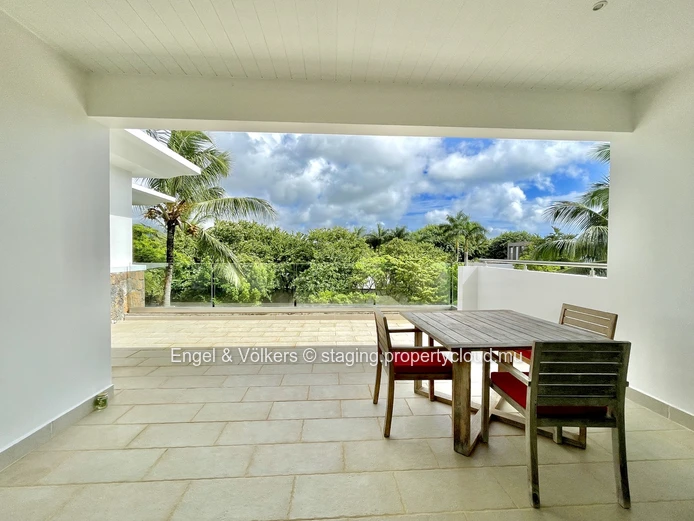 Penthouse Living in the Heart of Azuri’s Seaside Estate