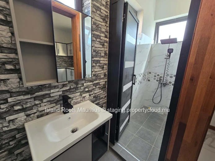 Beautiful newly built apartment ideally located in Goodlands, not far from Super U.
