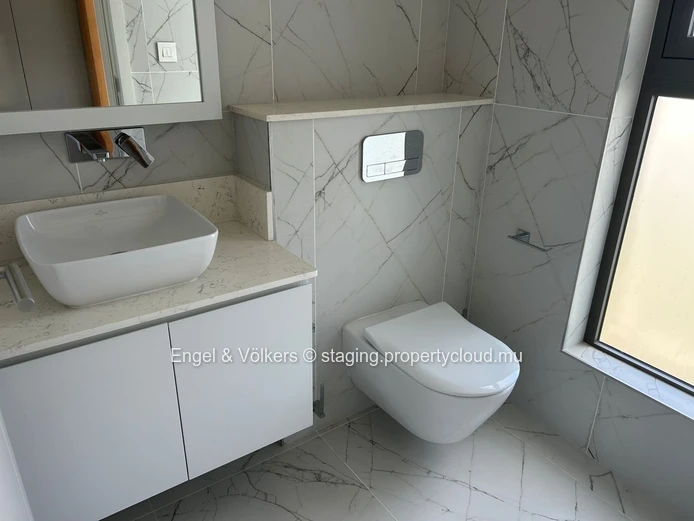 Modern 4-Bedrooms Penthouse for Sale – Pointe aux Canonniers Private Rooftop Pool |