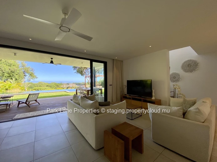 Luxurious 4 bedroom villa with prime positioning and gorgeous sea and river views.