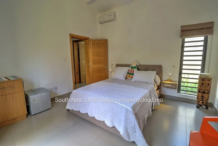 4-bedroom villa + independent studio