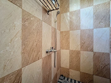 4 Bedroom Apartment