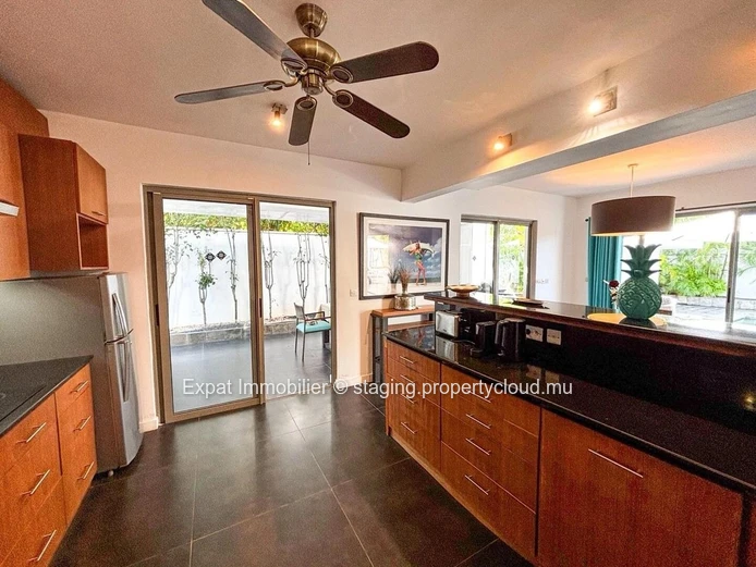 Splendide Villa en Résidence Sécurisée avec Accès Direct à la Mer à Pointe aux Canonniers