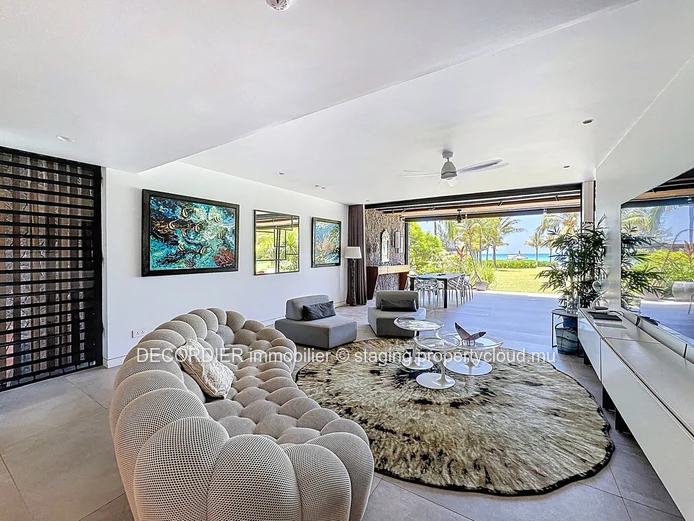 Apartment – Beachfront Living