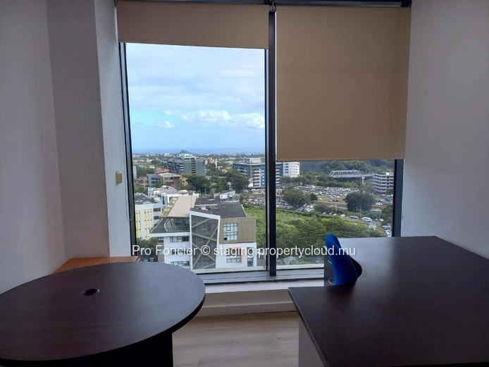 Office in Ebene - High Standard Offices.