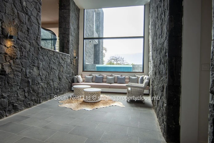 Modern triplex villa with 4 bedrooms