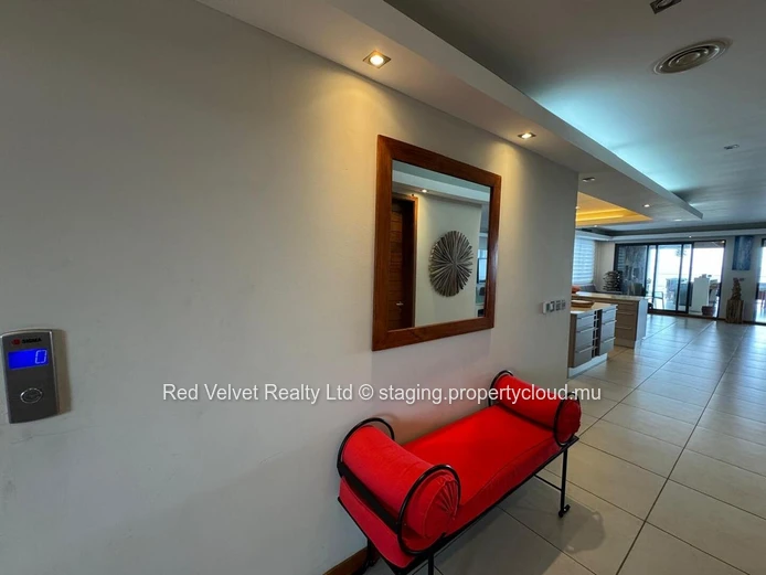 Penthouse en bord de mer à louer à Trou aux Biches | 3 chambres en suite | Grande terrasse