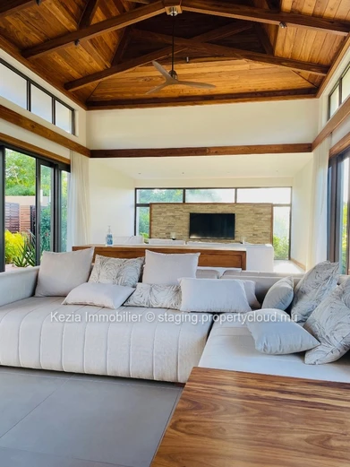 Balinese-Style Single-Storey Contemporary Villa