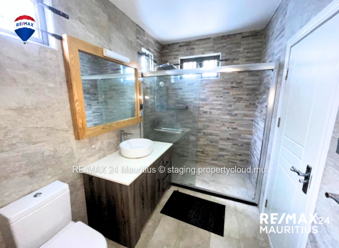 Stunning 3 Bedroom Villa  in Pereybere