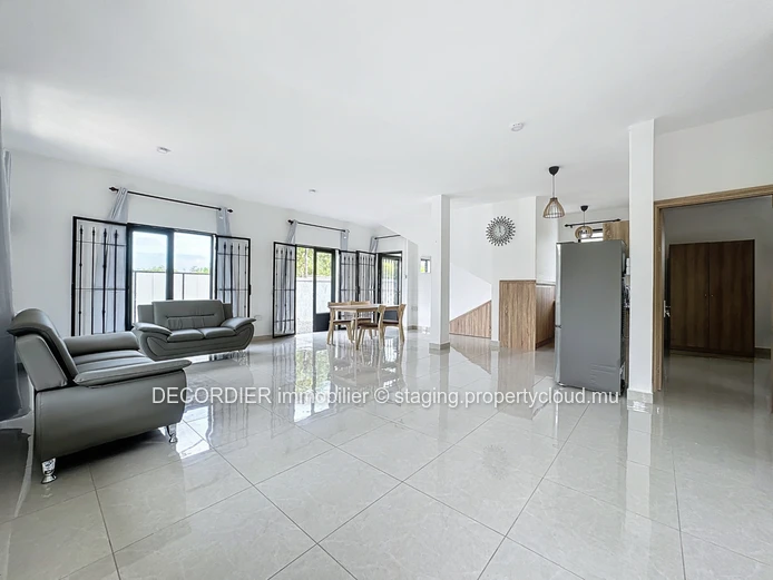New apartment located on the ground floor 6 minutes' walk from Grand Baie La Croisette (Sole Mandate)