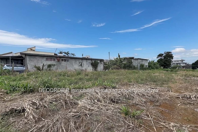 Land for Sale – Saint-Pierre