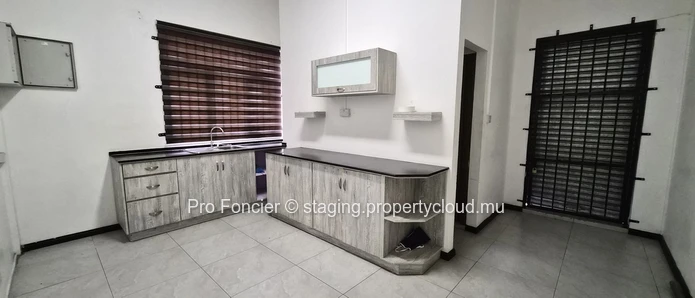 Commercial Space for rent in Quatre-Bornes - Good location