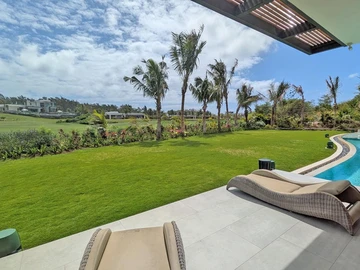 5 Bedroom Villa