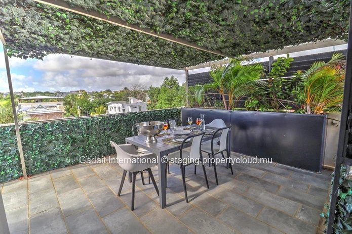Contemporary Penthouse in Trou aux Biches – Open View and Beach Access 200 Meters Away