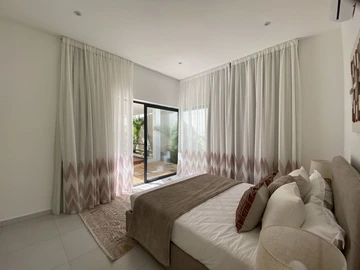 4 Bedroom Villa