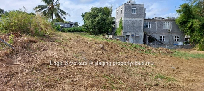 Residential Plot for Sale – 1709 m² – Grand Gaube