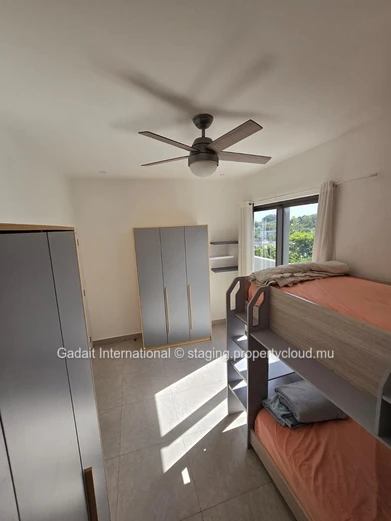 Exceptional penthouse with private rooftop in Pereybere – Sea & mountain views