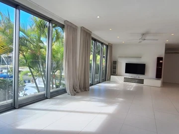 5 Bedroom Villa