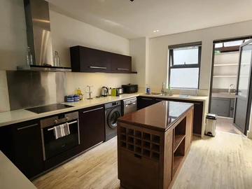 3 Bedroom Townhouse, Duplex