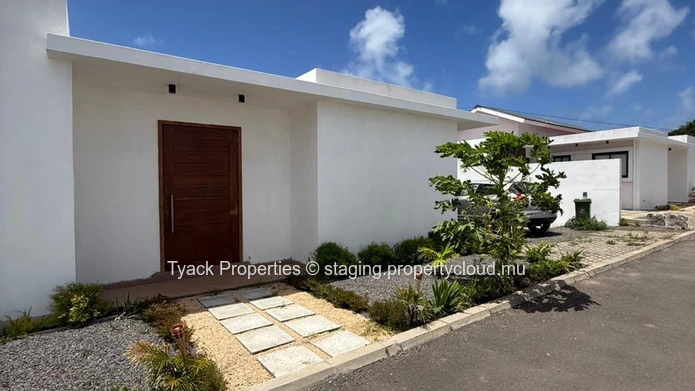 Fully Furnished 3-Bedroom Villa with Pool in a Private Gated Estate – Grand Baie Region