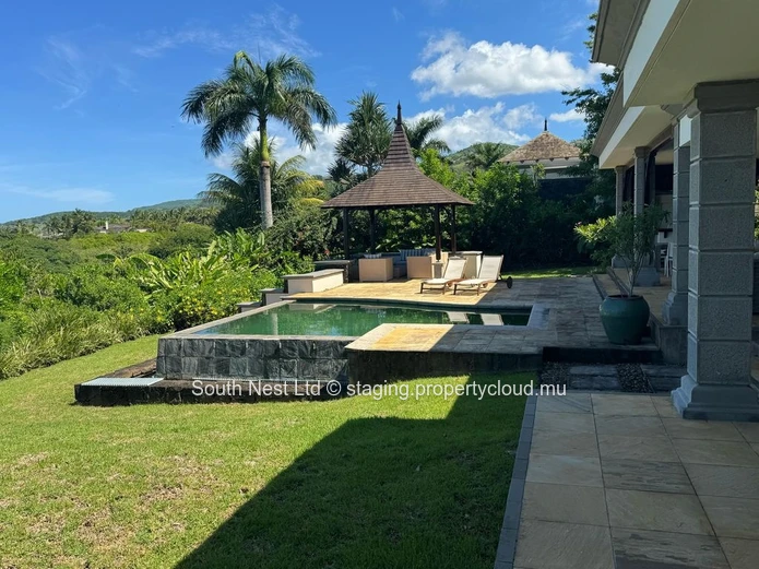 Villa exclusive de 4 chambres – Un paradis avec vue sur la mer