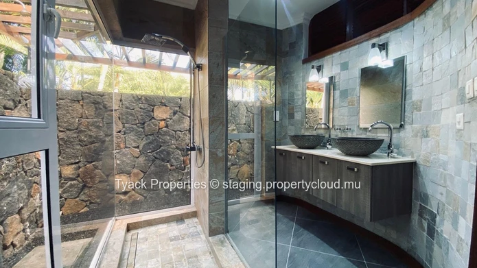 Elegant 3-Bedroom RES Villa  – Pointe aux Piments