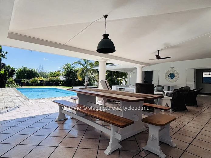 Cap Malheureux - Maison familiale de 3 chambres en-suite avec studio, piscine et accès mer