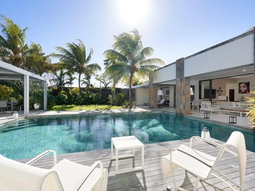 4 Bedroom Villa