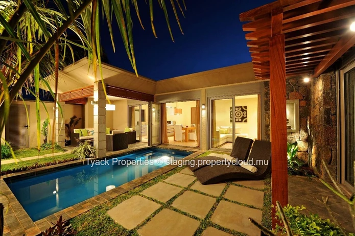 Elegant 3-Bedroom Villa with Private Pool for Sale – Grand Baie, Mauritius