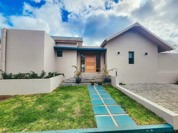 4 Bedroom Villa