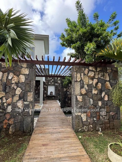 Luxury Villa for Rent – Gated Community, North Mauritius 
