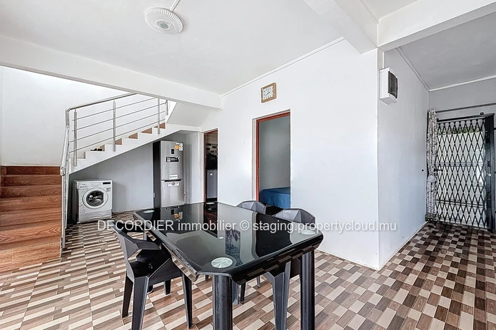 176 sqm Home Ideally Located in Sottise