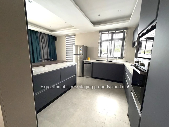 New Contemporary Villa With Terrace, Pool, And Garden – Near The Beach Moint Choisy