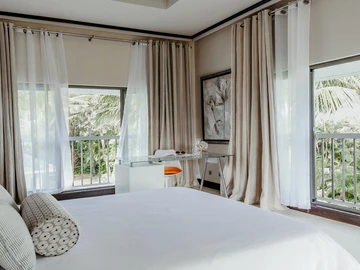 6 Bedroom Villa