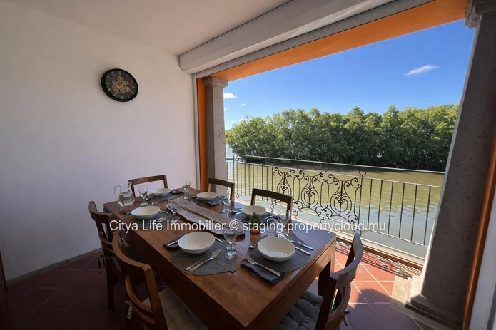 Waterfront Duplex for Rent – Port Chambly