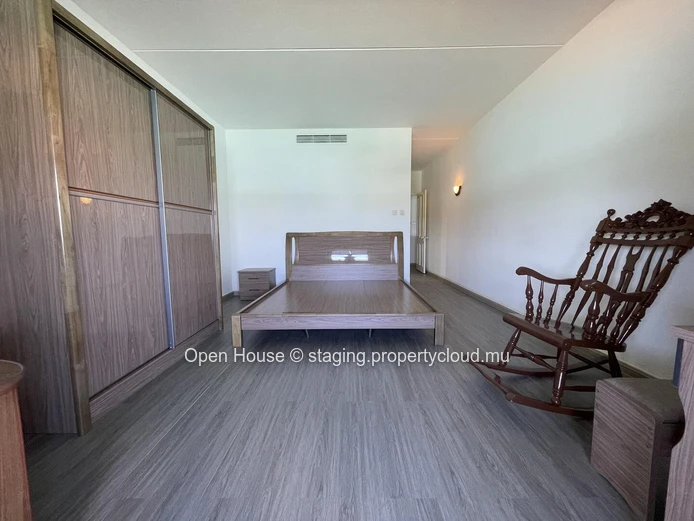 Appartement pieds dans l'eau à vendre à Grand Baie, 147m², 2 chambres