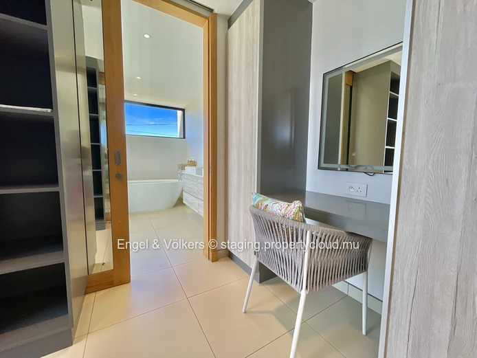 Luxurious Four Bedroom Villa