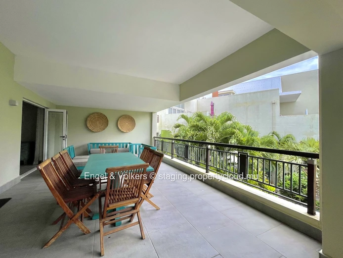 Rare Find in the North - Ocean Views and Beach Access