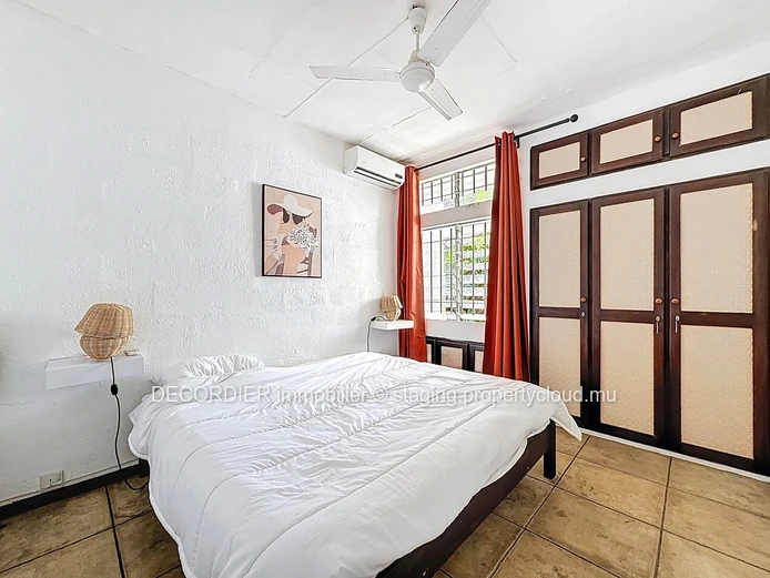 Charming home with spacious garden