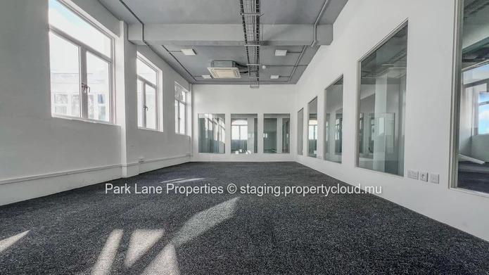 Prestigious commercial building – Strategic investment opportunity in the heart of Rose Hill