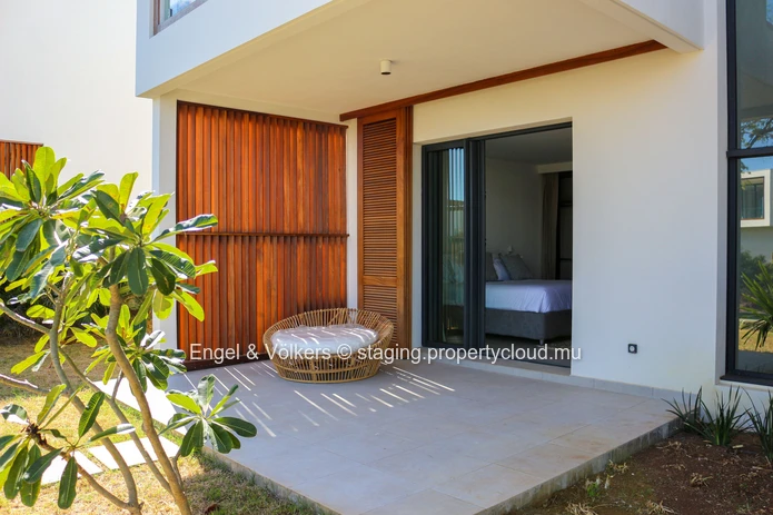 Luxury 4-Bedroom Villa in Tamarin – Private Garden & Pool